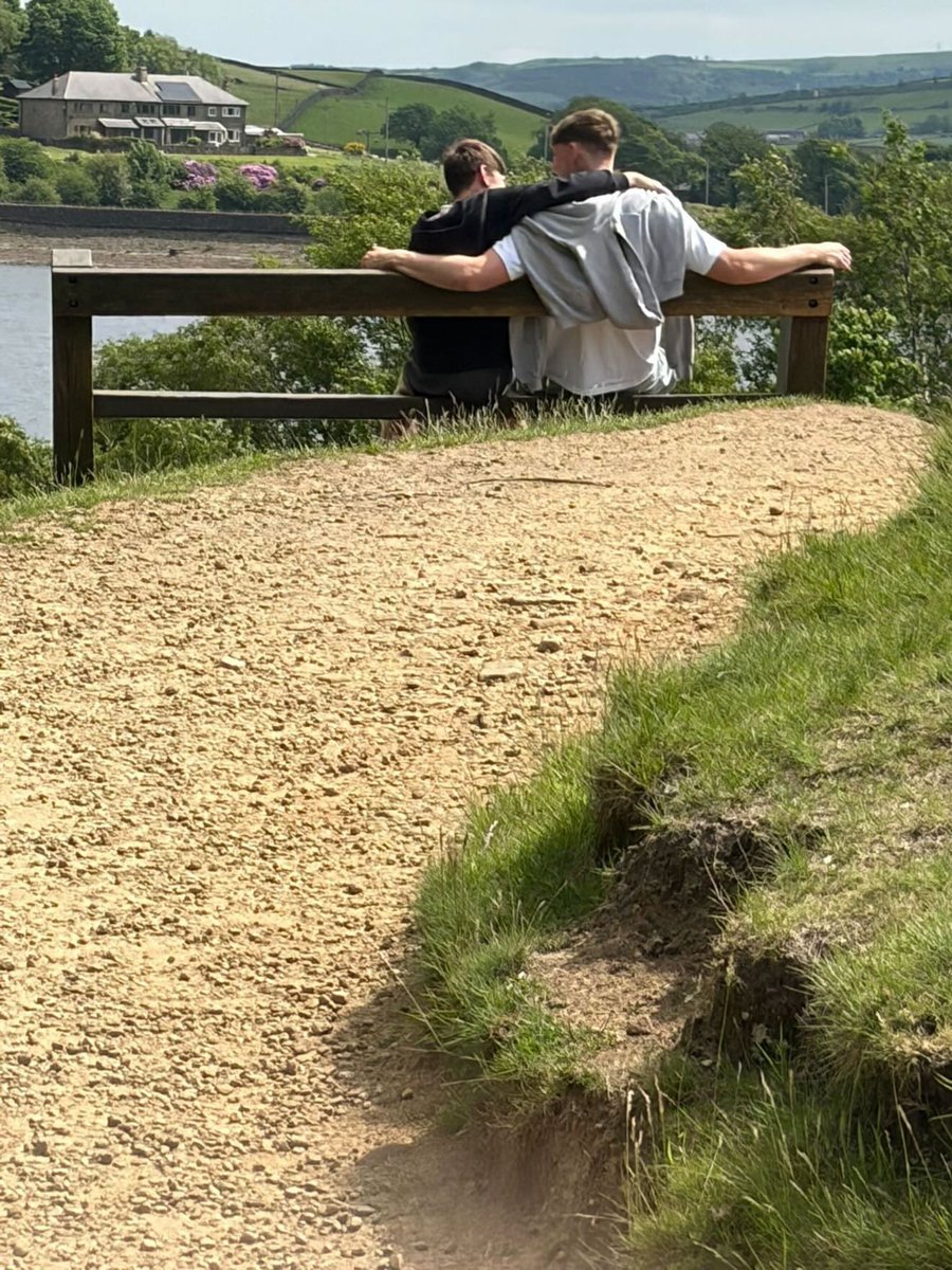 StevenageFC's tweet photo. The lads enjoying some downtime. ☀️🤙 https://t.co/hxEnPm8GXz