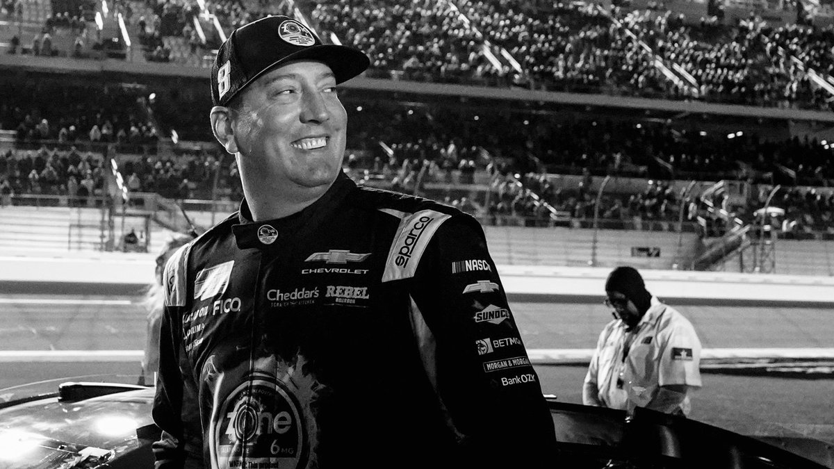 HarperLucas95's tweet photo. 2 weeks without you Kyle… It still is heartbreaking and I feel like I’ve lost an piece of myself since you’ve died. Watching Cup just isn’t the same anymore. Keep praying for Samantha and the entire Busch family. #kylebusch #ForEverRowdy #NASCAR https://t.co/aMlwrjjhep
