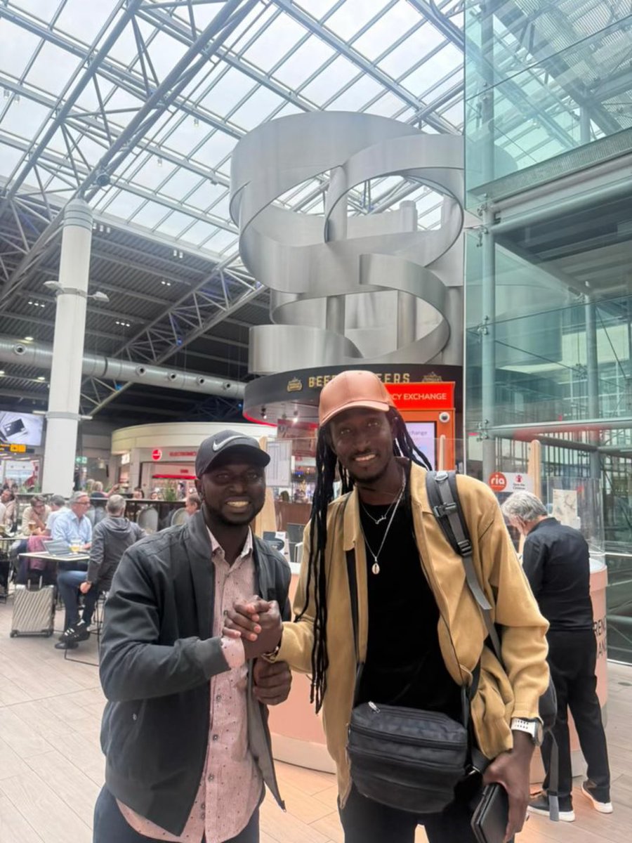 BigZay_DM's tweet photo. Au revoir 👋 Bruxelles
Ce fut un réel honneur et plaisir…
#music #concert #liveauthentic https://t.co/1TghWXCQKw