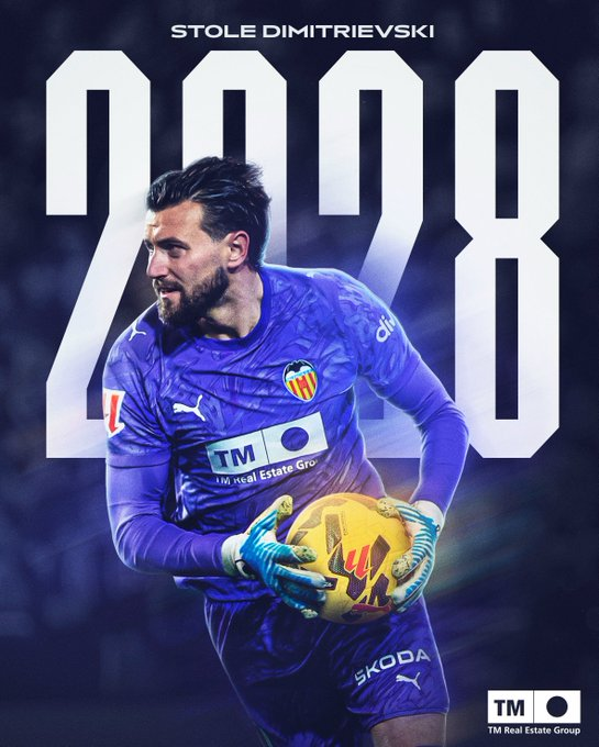 Valencia_INA's tweet photo. Dimitrievski resmi perpanjang kontrak ampe 2028 ches. Sekalian buat nunggu penyerahan tongkat estafet ke Vicent Abril or Raul Jimenez.. https://t.co/kxAcMygcF5