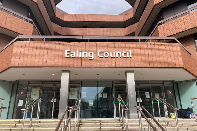 actonw3com's tweet photo. Lack of Face-to-Face Support at Ealing Council Criticised
Lib Dems say opportunity has been missed as Perceval House reopens https://t.co/uO5bS3MPJj https://t.co/gOumh2GQHl