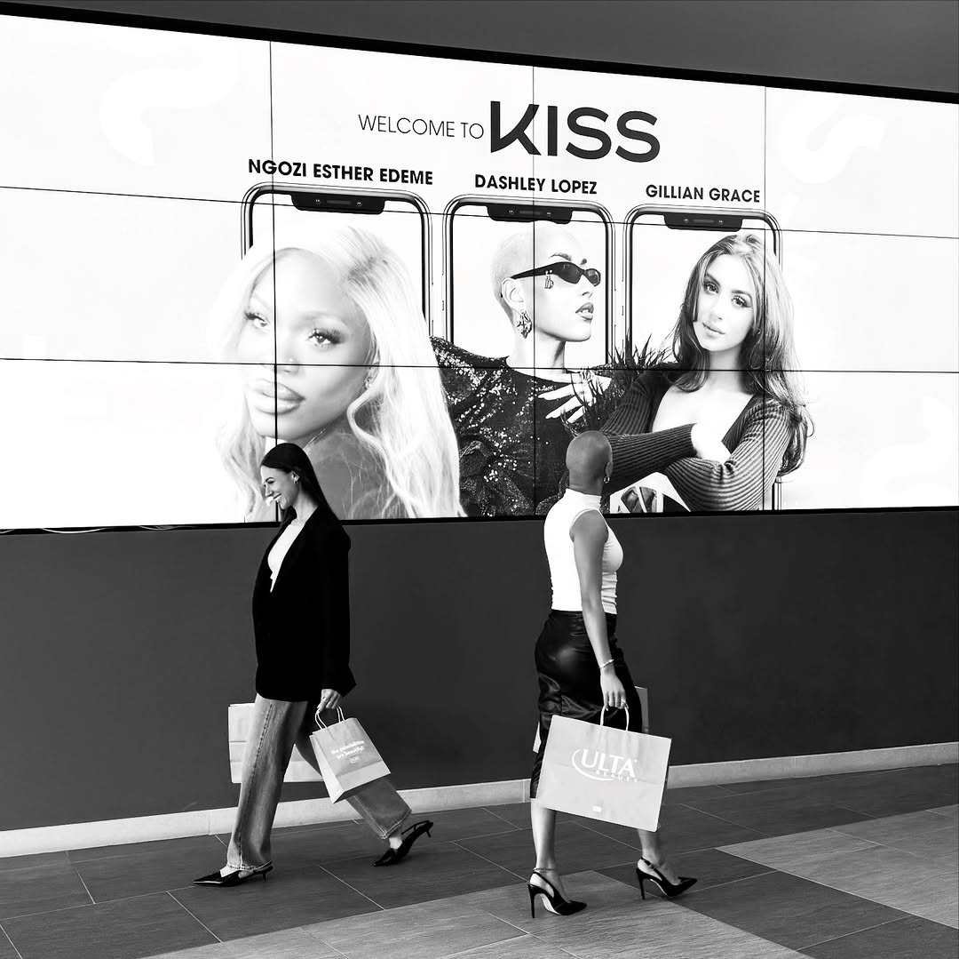 _dashlopez's tweet photo. From shopping my fave  at the beauty supply to shooting sumn fun with  at Kiss HQ👀
•
Cc:
x  🤍✨🙏🏽 https://t.co/cnzE20nO3S