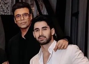 Shriadhish_D's tweet photo. Forget targeting Karan Johar and Lakshay,
👬🏻

Ayan Mukerji and Ranbir Kapoor’s PR had this interview removed from YouTube
💀💀💀💀

I feel sorry for Alia 😢💔 https://t.co/GadcOQdOPr https://t.co/A1O1oPzIqm