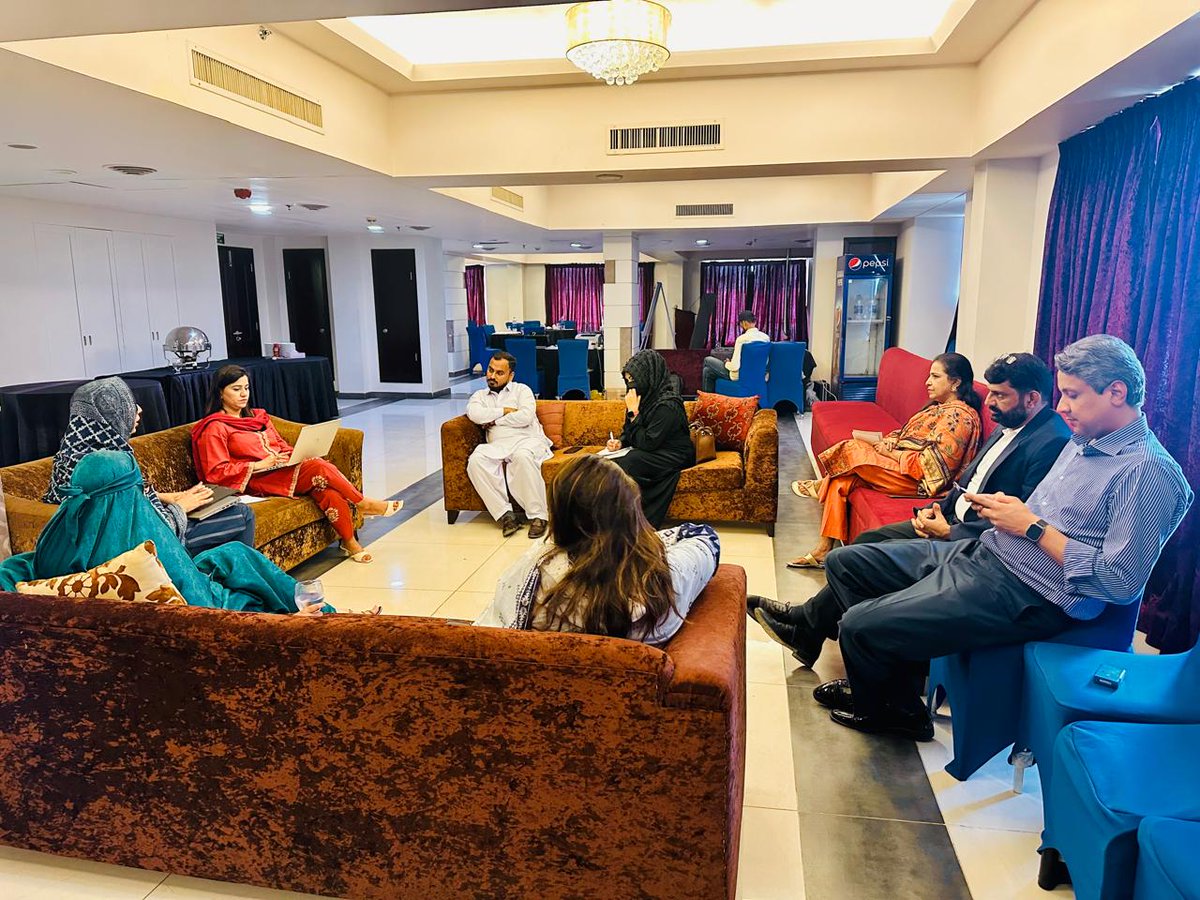 rozanoffice's tweet photo. 🤝 Strengthening GRM through mentorship.

Rozan supported KMP-SMTA GRM Focal Persons with practical guidance on effective grievance handling and case management.

#Rozan #GRM #CapacityBuilding https://t.co/AmU73SFBJN