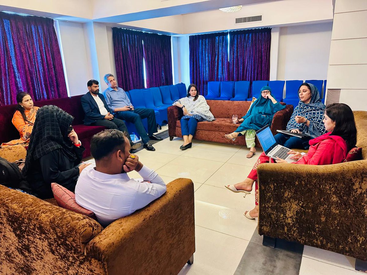 rozanoffice's tweet photo. 🤝 Strengthening GRM through mentorship.

Rozan supported KMP-SMTA GRM Focal Persons with practical guidance on effective grievance handling and case management.

#Rozan #GRM #CapacityBuilding https://t.co/AmU73SFBJN