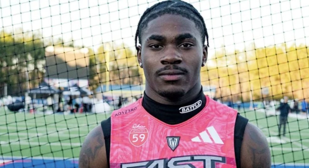 JacquieFran_'s tweet photo. South Carolina WR Tajeh Watson begins his official visit to Virginia this weekend with the Cavaliers sitting in his top three.

What's standing out about UVA before he arrives in Charlottesville?

https://t.co/R0KgiFezcP https://t.co/7KVV6w9gDE