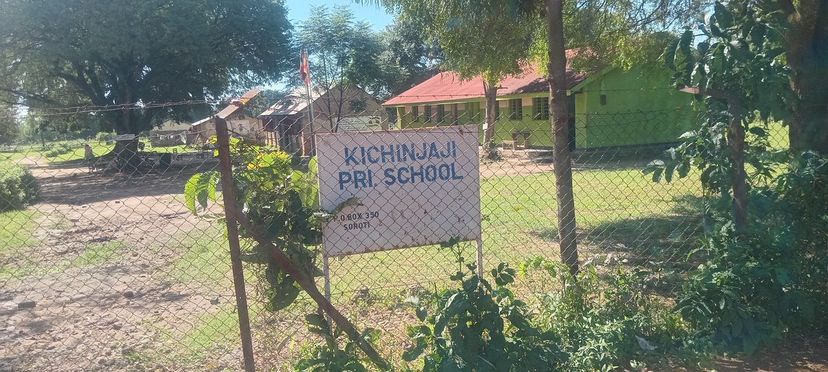 etop_radio's tweet photo. Schools in Soroti City have stepped up Ebola prevention measures following a government directive requiring strict observance of SOPs to protect learners and ensure uninterrupted learning.
#Ebola
#SchoolSafety
#Etop
@newvisionwire
@MinofHealthUG
@Educ_SportsUg
@SorotiDLG https://t.co/1mbBKun41R