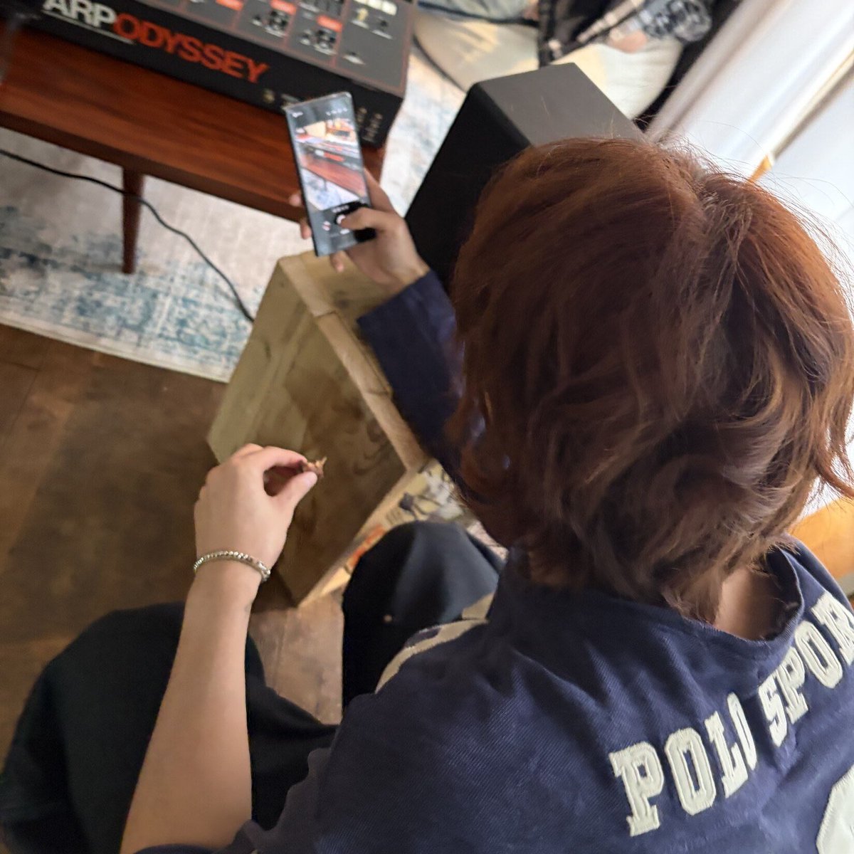 antvn21's tweet photo. let me run my fingers through your hair pls https://t.co/khKrHrorDh