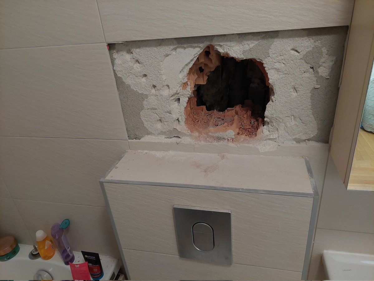 CedoVuckovic1's tweet photo. Nije vredelo ubeđivanje.
Promašili vertikalu.
Otišli dalje..... https://t.co/pPX8Tmp2Ck