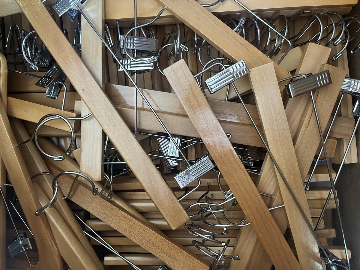 trulycrucil's tweet photo. Do any brands store owners on here or just Anybody need hangers. I got boxes full❓ https://t.co/vb2l7kBg58