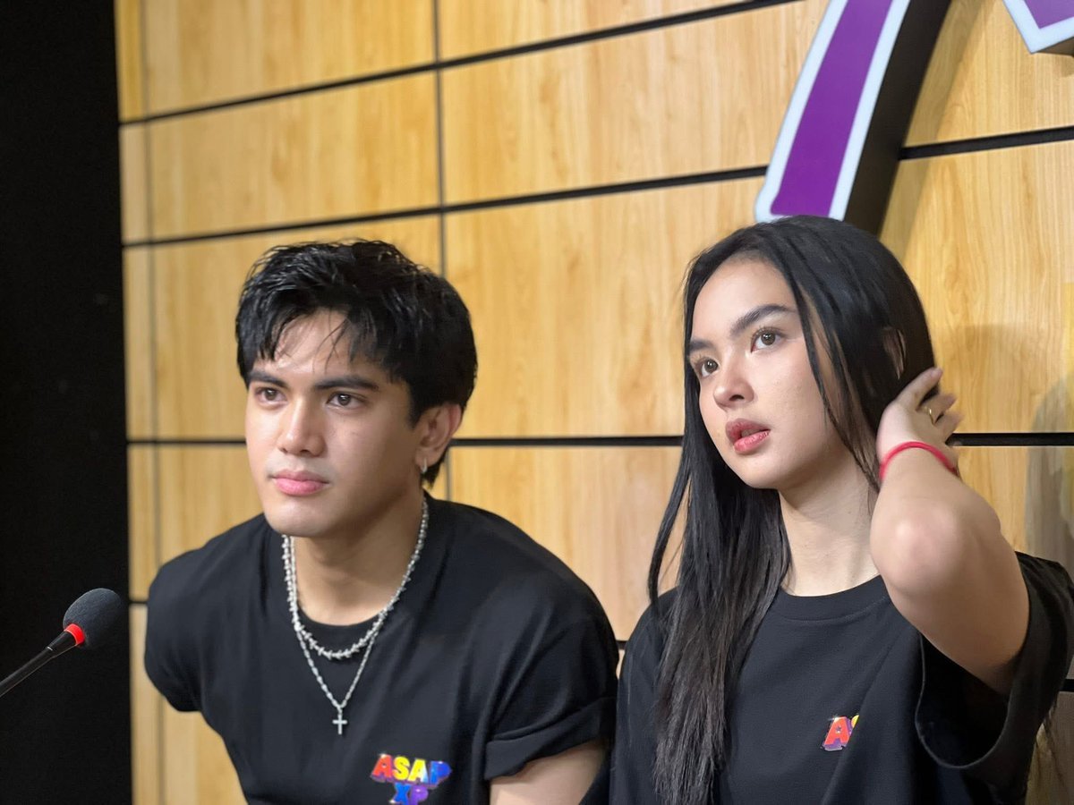 kimnidaaa_'s tweet photo. The chemistry? So perfect. So strong 😍 https://t.co/9tQTLZtGhU