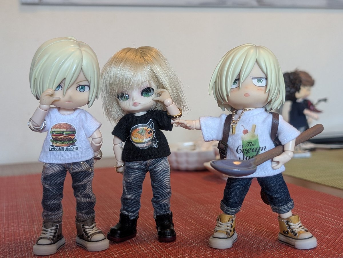 one_uon's tweet photo. みんな食べ物T https://t.co/T84ynduGuT