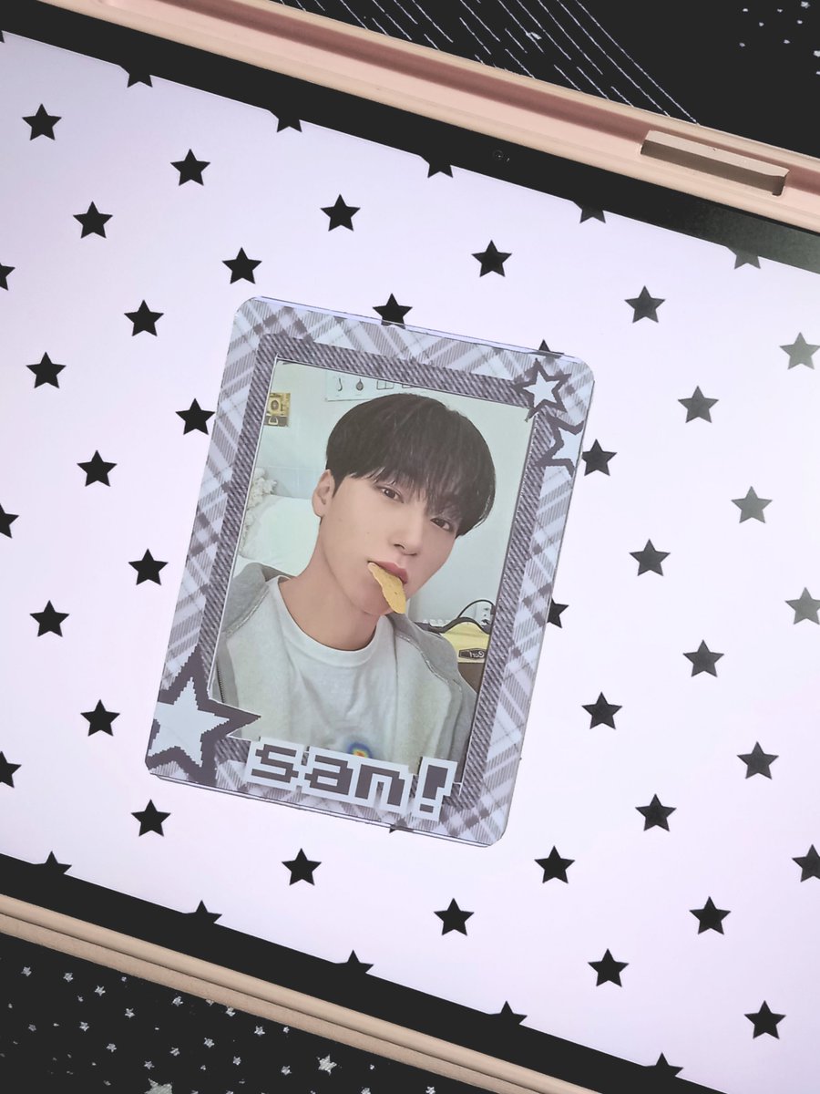 hojjongyu's tweet photo. hehehe, i made a san toploader 😸🩶 https://t.co/MCKujyn0J7