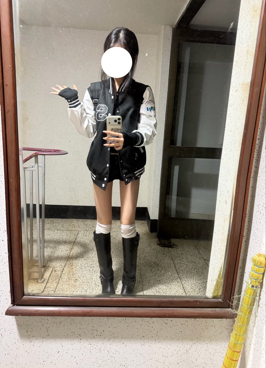 hansummer808's tweet photo. 불미스럽게 아기 갑자기 45키로 기아가 됨.. https://t.co/z8YR8i6YK7