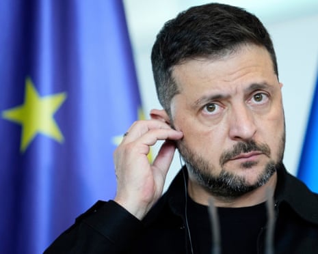 ME_Report_Info's tweet photo. 🚨 JUST IN: 🇺🇦 President Zelensky says intelligence reports suggest Russia could launch a large-scale attack as early as tonight. https://t.co/IZaSyxwUvr