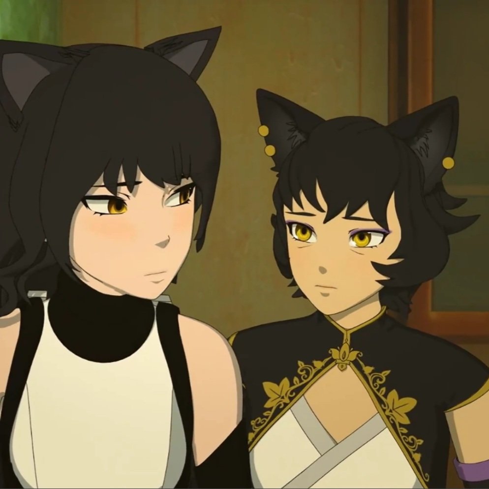 RobinRising_'s tweet photo. Montreal ComicCon, you were close enough. #RWBY 

Tara Platt is the voice of Kali Belladonna. https://t.co/QqHr0TjiSp