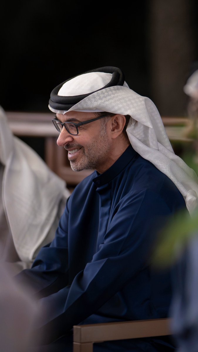 Mohammad_ae's tweet photo. عـسـى عـمـرك مـديـد ..
#ميلاد_هزاع_بن_زايد 💜🇦🇪 https://t.co/hbwGvIvObu