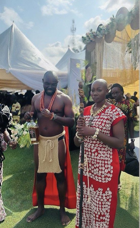 NC_Okonkwo's tweet photo. Look at the family members of this bastard insulting Peter Okoye, his hunger infested father and mother, his ugly looking idol called wife. At his age Peter Okoye is a multi billionaire without being government paid propagandists, this is the idiot who depends on our taxpayers money to be able to afford to feed his family. 

This is someone who follows and praises politicians and the president's son before he will afford a livelihood, this is the highest disgrace a child will bring to the family, raising a child that supports insecurity, bad governance, corruption, embezzlement and abuse of power is the highest embarrassment any parent should not witness in their lifetime. 

This is a very shameful ad disgrace.