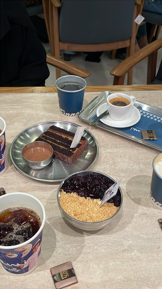 8ilu_'s tweet photo. أثاري العُمر برفقّة أحبابـنا 
        رحـابـــــــه❣️ https://t.co/iEBM8oA57G