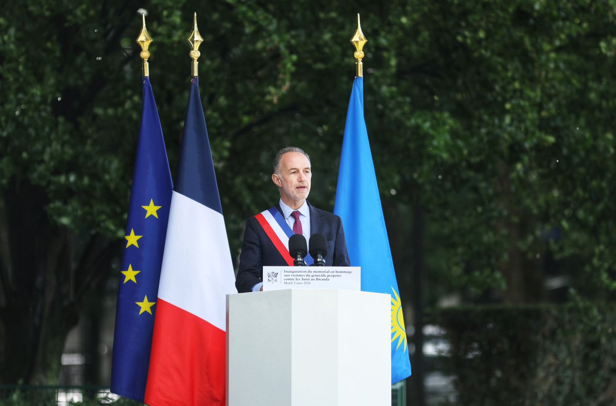 egregoire's tweet photo. Aujourd'hui, nous inaugurons un monument national à la mémoire des victimes du Génocide perpétré contre les Tutsi au Rwanda.

« Ici, comme une archive, reposent les voix et les mots, les souvenirs et les expériences, les sentiments et les espoirs des victimes et des survivants. »

📸 Guillaume Bontemps - Ville de Paris