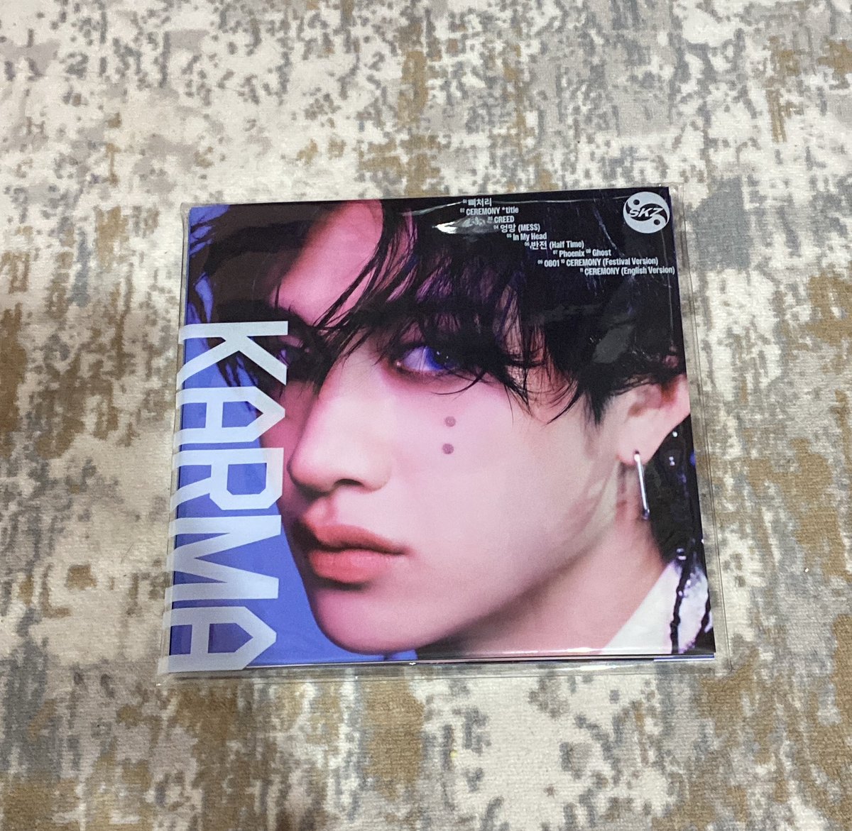 ssenpaichan's tweet photo. Skz satış

-karma lim album pcler haric tam icerik hasarsiz 
-belirli sure icin bekletme yaparim
-600₺ ?

@SKZTRadeSell #skzsatis https://t.co/C3PDKmxM7B
