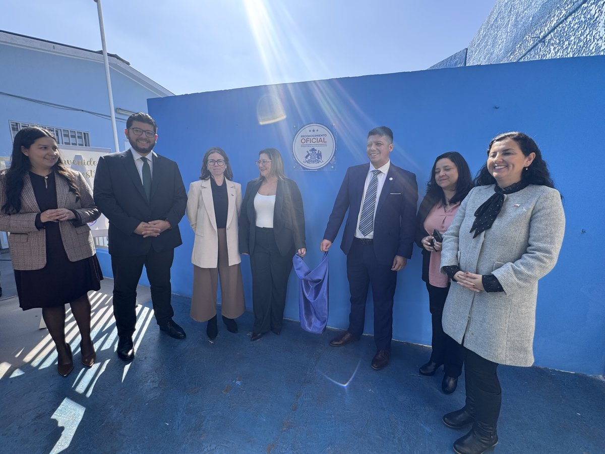SubEducParv's tweet photo. Felicitamos a la comunidad educativa por este logro, que fortalece espacios seguros y adecuados para el aprendizaje, bienestar y desarrollo integral en los primeros años de vida.

(🧵2/2) https://t.co/dld2NGtozK