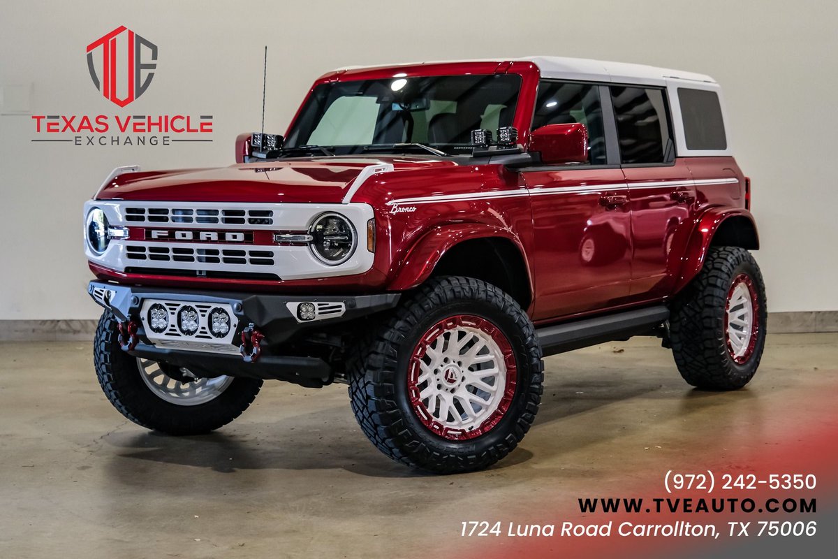 TXVExchange's tweet photo. 2025 Ford Bronco Heritage Edition - $79,900

Exterior: Ruby Red Metallic Tinted Clearcoat
Interior: White Cloth
Engine: EcoBoost 2.7L Twin Turbo V6
Transmission: Automatic
Drivetrain: 4x4
Mileage: 1,121
City / Hwy MPG: 17 / 18

#Ford #Bronco features: https://t.co/Ghbi7Ydbrv https://t.co/OasJV54HO5