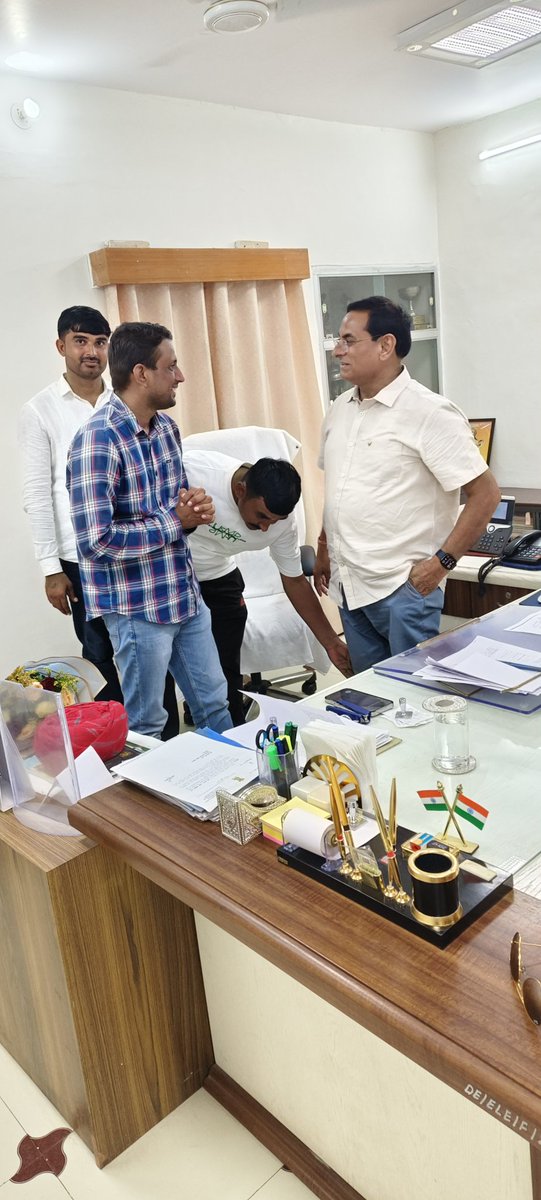 MundelVikas's tweet photo. पीटीआई भर्ती 2022 को लेकर कल वार्ता और आज ही पहली सूची जारी, वादे के पक्के भरोसा अटूट आदरणीय निदेशक सीताराम जी जाट। 2028 टोंक मे अप्रतिम योगदान जाट साहब ✌️🤘@saten_08 @DrRamprakashSa9 https://t.co/tSNQUALtZb