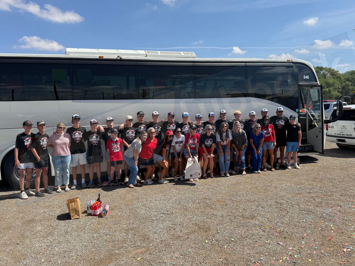 KAMCNews's tweet photo. The New Home Leopards are on their way to play for the state championship. First pitch is set for 9 a.m. Thursday morning. ⚾ https://t.co/VYZqXerLPr