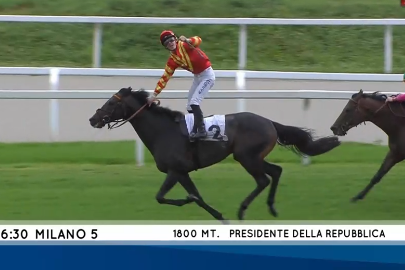 Paris_Turf's tweet photo. 🇫🇷🏆 Première victoire de Groupe pour 𝗕𝗲𝗻𝗷𝗮𝗺𝗶𝗻 𝗠𝗮𝗿𝗶𝗲 !

Le jeune jockey français a remporté ce mardi le Gran Premio della Repubblica (Gr. III) à Milan en selle sur Best Lightning, entraîné par Andreas Suborics : https://t.co/rE7bhQOezA https://t.co/06F0fC4xbB