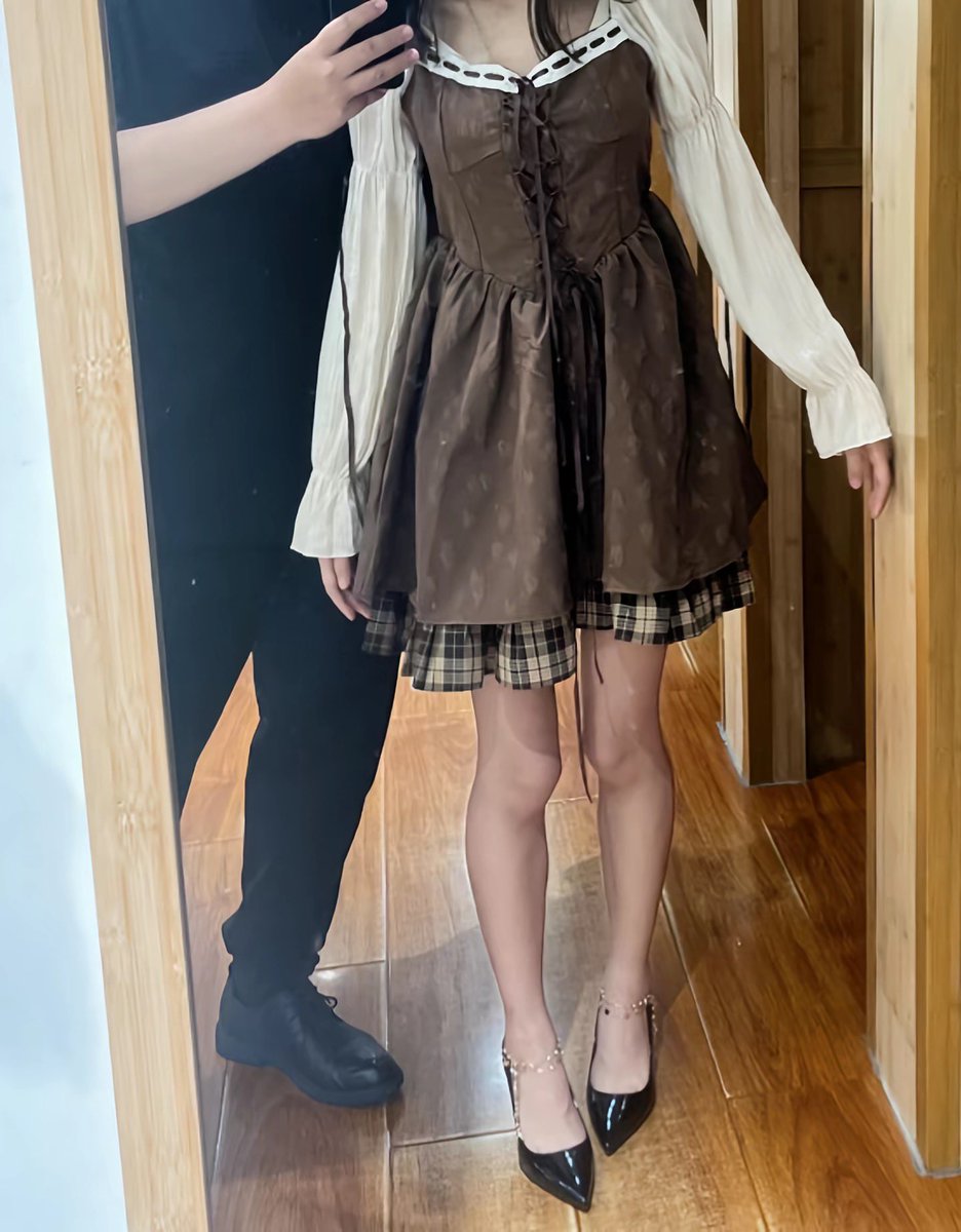 xzqqq4's tweet photo. 坐标海淀，有没有素质高的家奴，符合要求的私聊：愿意尽心伺候主子的，接受日常严格管理，懂得尊卑贵贱 #情侣主 #家仆 #伺候 #贞操控制 #北京 https://t.co/0dyfwKrIn1