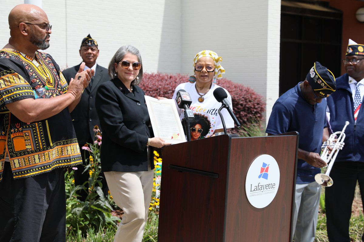 LCGtweets's tweet photo. Today, we raised the Juneteenth flag in honor of freedom, resilience, and progress. ❤️🖤💚

Thank you to the Juneteenth Association of Louisiana, the Southwest Louisiana Juneteenth Committee, and everyone who joined us for this meaningful ceremony. https://t.co/Akp3AojRUi