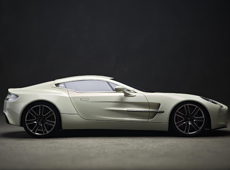 ake56120798's tweet photo. Who could resist this Aston Martin One-77? 🏁✨
👉For those who need the building manual for this model, please DM us to get it.
#124scale #124modelkit #carmodelkit #modelcarsAstonMartin #alphamodel #AstonMartinONE77 #scalemodel https://t.co/viFiny4lO5