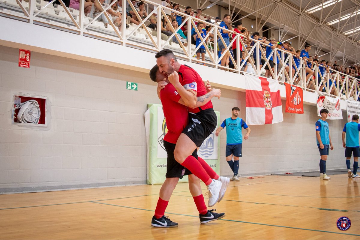 NazarenoDHFS's tweet photo. 📸 Un trabajo espectacular 😎 
¡Qué fotones, @Markitos84villa !

❤️💙 En nuestro Facebook e Instagram os hemos dejado más momentos de Estepona, nazarenos

😏 Esto es solo un pequeño aperitivo https://t.co/KJynRrw043
