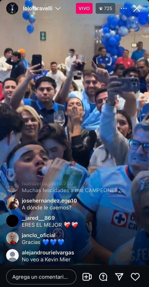 _rinconale's tweet photo. ¿Ese es tu ídolo? 
Porque el mío sí 🤩 https://t.co/23SjHSqWZp