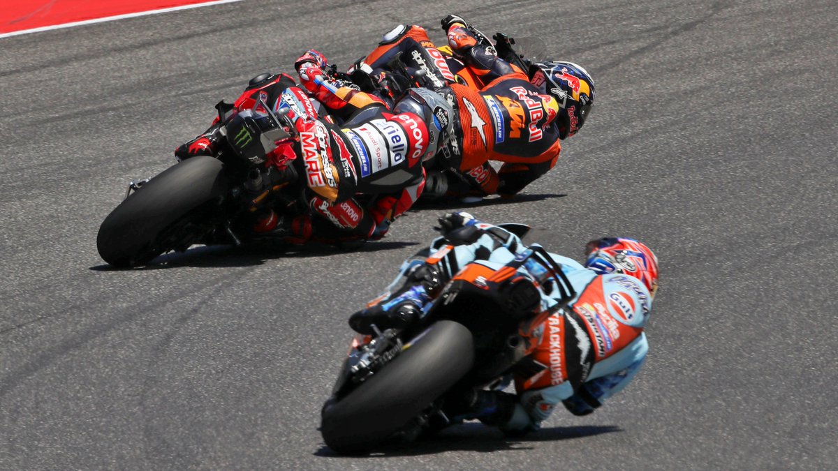 Swinxy's tweet photo. Mención especial a Ai Ogura, que se coló hasta en 5 fotones en Mugello.

Dos ya os las he puesto abajo, pero es que estas otras tres también son telita https://t.co/7D358taMUQ