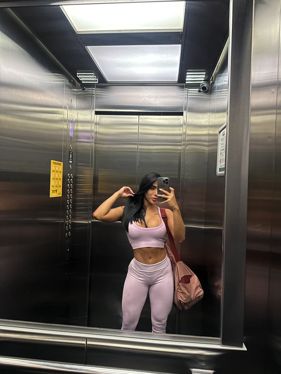 Leylasteelmodel's tweet photo. Chicos los que puedan ayudarme con créditos aquí… vamos a demostrar que hay público para las chicas trans lindas de esta página ….
https://t.co/xvJJWELfHY https://t.co/WlDBrsAbbJ
