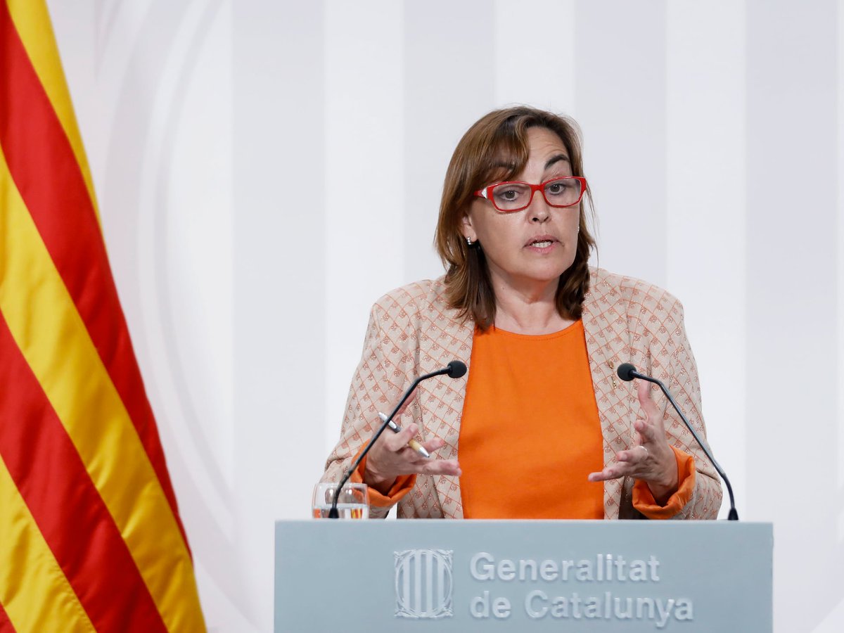 ogonzalezcuti's tweet photo. @naciodigital @PepMartiVall Per tan, Sor Silvia Panqueque haurà de portar l'hàbit, pq sempre va de "monja de carrer" https://t.co/EFKsGTPh74