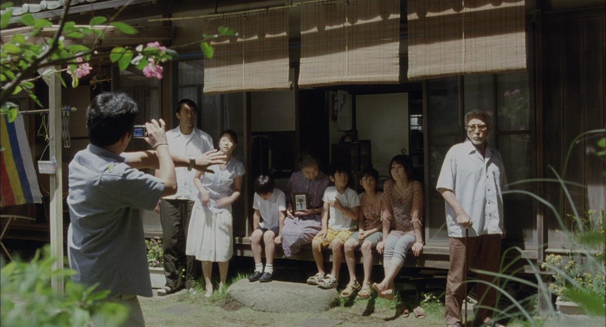 happirthanever's tweet photo. still walking (2008) dir. hirokazu koreeda https://t.co/ezwXFQt7YO