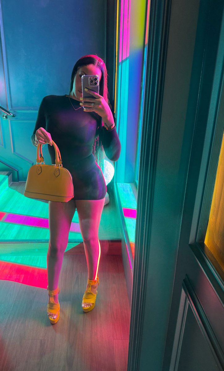 prettyneshaa_'s tweet photo. Lil Petite bihh, Some bad shii😆😮‍💨. #24 https://t.co/wu0ubExwG6