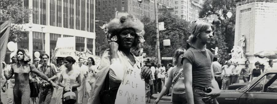 tennatton's tweet photo. @VoltaicBreeding @thejunebugfreak Thanks for taking one minute to research. Here she is at protests. Meanwhile you’re taking pics of your ass and making it your pfp. Why don’t you do something with your life rather than spread hatred? https://t.co/2gh6wyJXMM