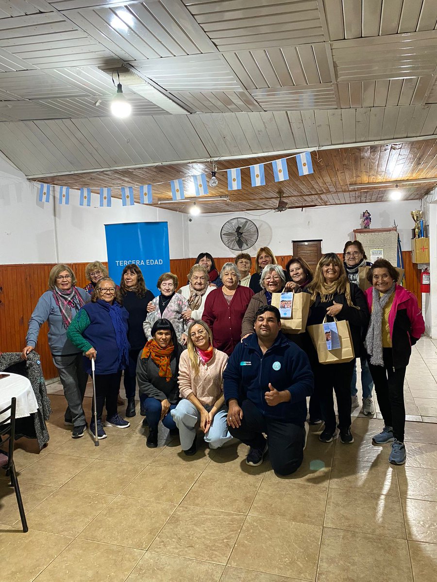 SubSecGobierno's tweet photo. TERCERA EDAD
Visitamos al Centro de Jubilados Rincón de Esperanza del Barrio La Guarida, compartiendo una hermosa jornada de desayuno y encuentro
entre café, cosas ricas, premios, risas y momentos de compañerismo.
@jaimemendezh 
@NigroFrancisco 
@MuniSanMiguelOK 
German Nuñez https://t.co/Q2sTMSLf5K