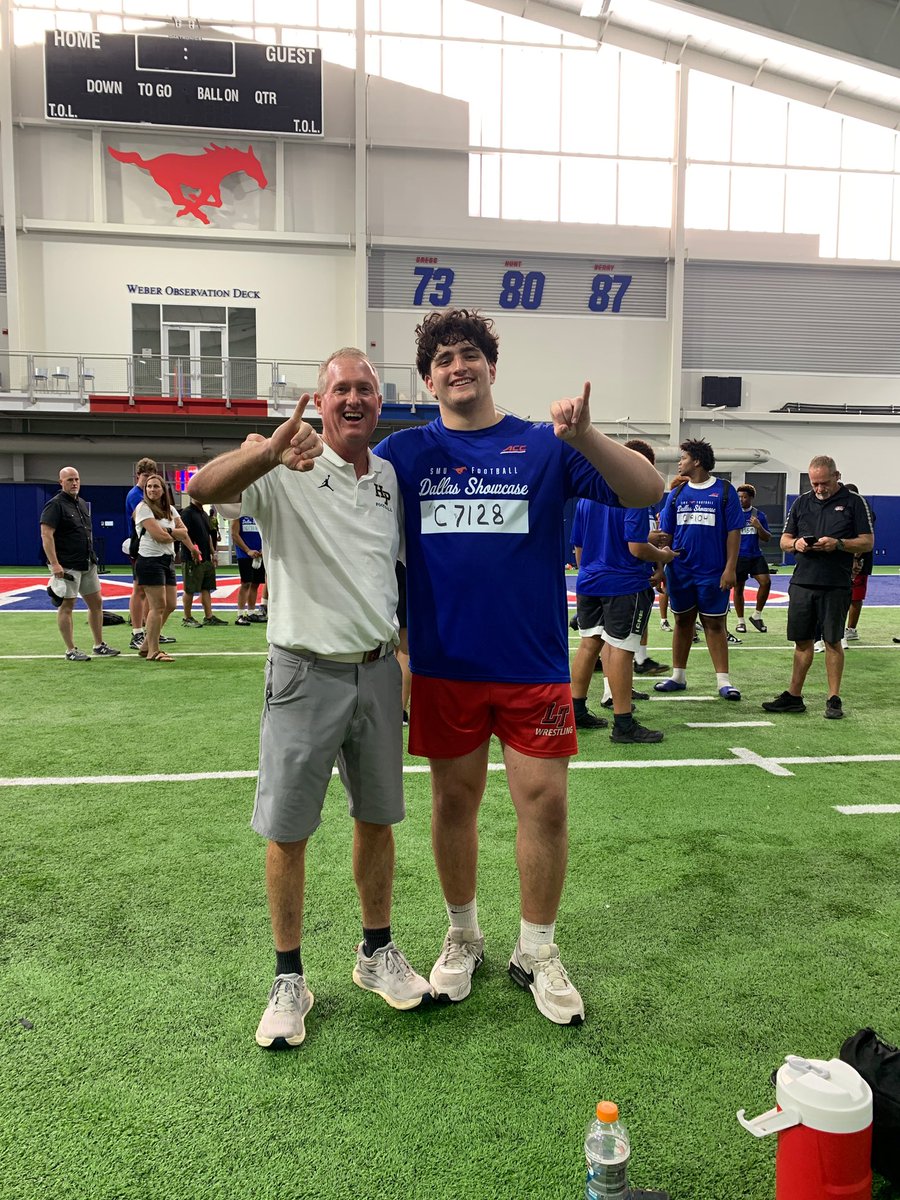 OdinLt's tweet photo. I had a great time competing at the Dallas showcase yesterday! Got to speak to @K_Price73 and @CoachEastmanHPU 
I can’t wait to go on an official visit!
@LT_FBRecruiting @ErickWren @TommyMangino https://t.co/v07Leo7DRo
