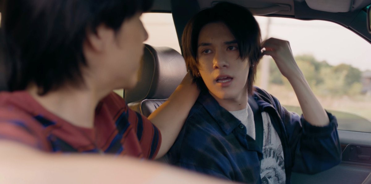 milkwithbiscuit's tweet photo. idk but this part was so incredibly domestic and affectionate for two people who were so used to loneliness that they thought they weren’t worthy enough to make someone stay:

#WUTheSeriesEP5
#skywongravee #hirunkit_ https://t.co/WEk9d82cQb