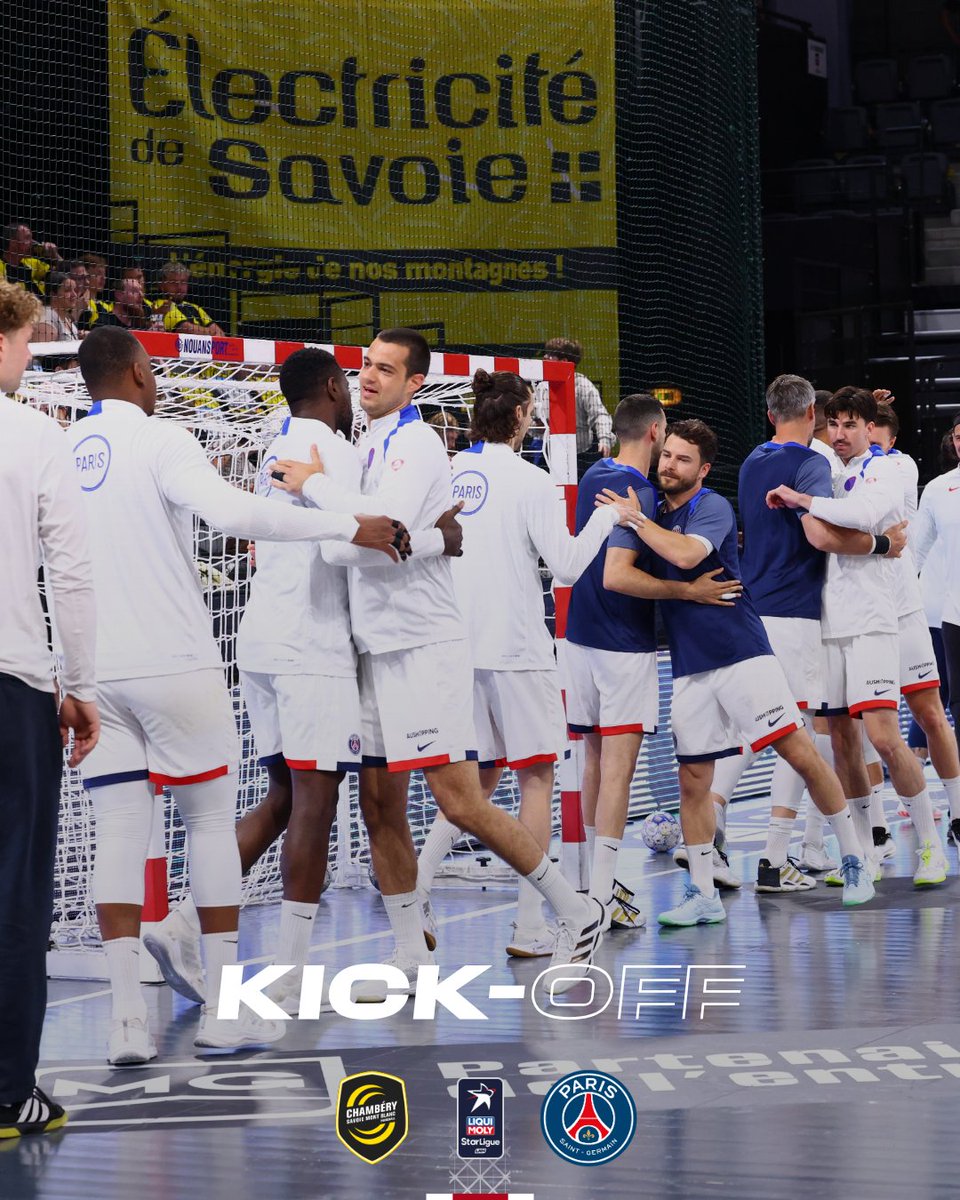 psghand's tweet photo. ⏱️ 1’ I C'est parti pour cette avant-dernière journée de #LNH ! 👊

#CSMBPSG (0-0) I #LNH https://t.co/NK2OvHgCIs