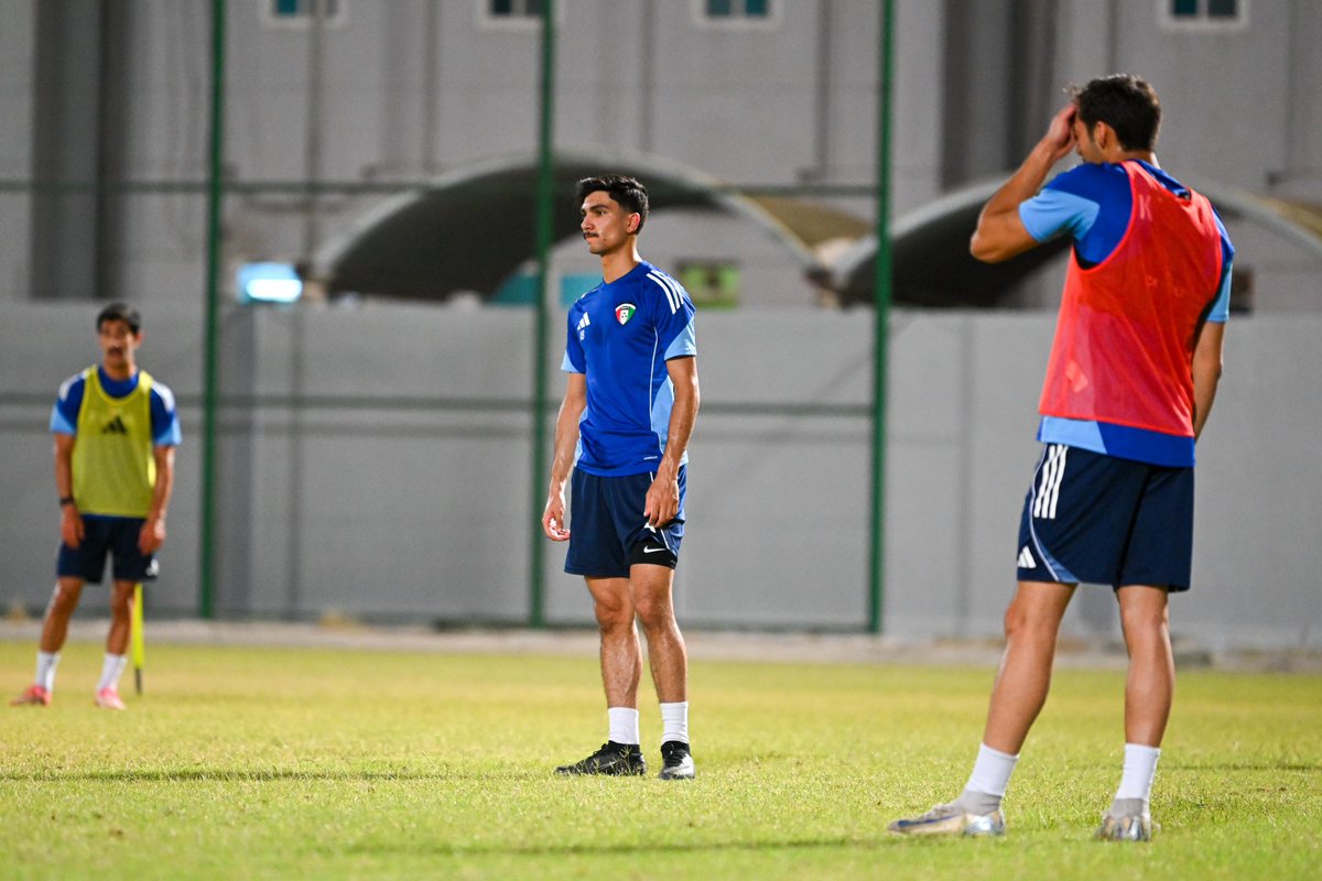 KuwaitFA's tweet photo. تدريبات منتخب الكويت الأولمبي لكرة القدم مساء اليوم الثلاثاء على ملعب المرحوم عبدالرحمن البكر بمقر الاتحاد الكويتي لكرة القدم استعدادا للاستحقاقات المقبلة، بحضور نائب رئيس مجلس إدارة الاتحاد للشؤون المالية والادارية ديين الديين وعضوا مجلس الإدارة الدكتور أحمد عجب وناصر العدواني.

#KuwaitFA