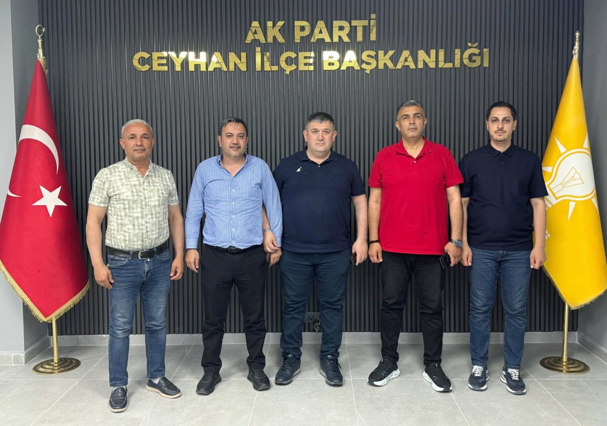 ali_can014402's tweet photo. Haftalık yönetim kurulu toplantımızın ardından Sayın @yaganosman ve Sayın @mslmgndodu2 ile HATIRA FOTOĞRAFI...

#BirlikBeraberlik https://t.co/J4k5FeUA2r