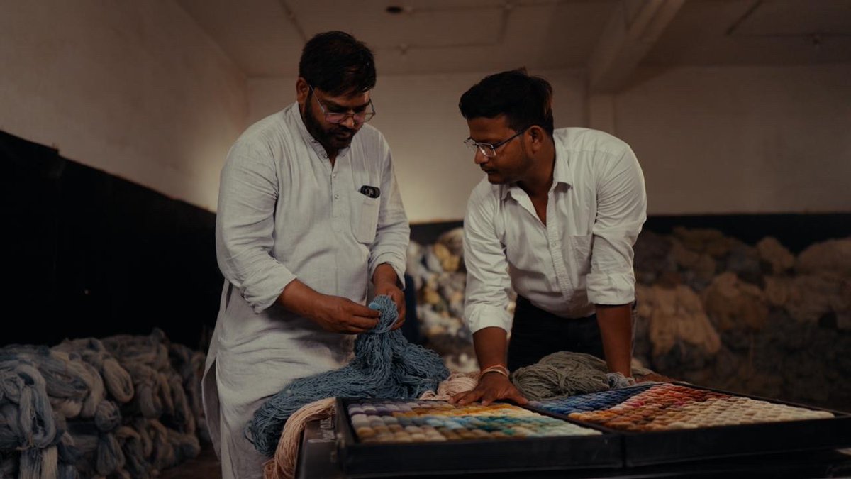 AmitAgarwal's tweet photo. One of the most compelling aspects of India's growth story today is seeing products once known locally find customers globally. 

From Bhadohi's carpets and Karur's home textiles to Ayurveda, spices, and apparel from emerging cities, Indian businesses are showcasing the country's quality, craftsmanship and innovation to the world.

The momentum is building, and at Amazon Global Selling, we are proud to support this transformation by helping Indian exporters and D2C brands access customers in 200+ countries through technology, training, and global market access. Our commitment remains clear: enable $80 billion in cumulative e-commerce exports from India by 2030.

#IndiaSeDuniyaTak #BrandIndia #AmazonGlobalSelling #MadeInIndia #Exports #MSMEs