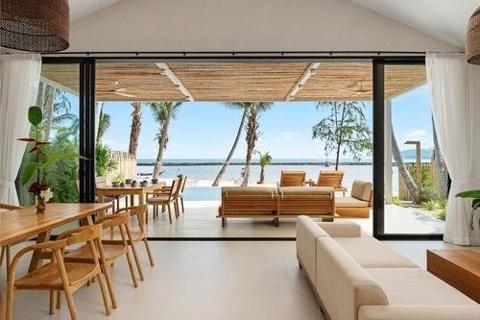 LiloCarroll's tweet photo. Summer is the perfect time to visit one of the top vacation destinations. However, you can also bring the look of those sought-after vacation spots into your own home. In addition to long covid symptoms (which can last years after t https://t.co/euRpZuglZZ https://t.co/1pMh8Q4MQs