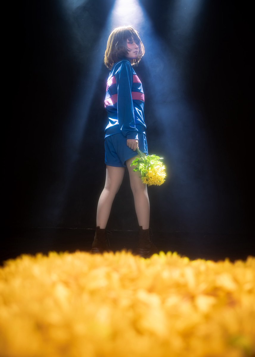 joyzoe_cos's tweet photo. *                           💔

                          ——— -
                    
                     But it refused.

                          - ———   
                             
                             ❤️

 #Undertale #Frisk https://t.co/vkLiKUwYXS